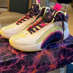 Excellent condition. Air Jordan XXXV Luka boys
